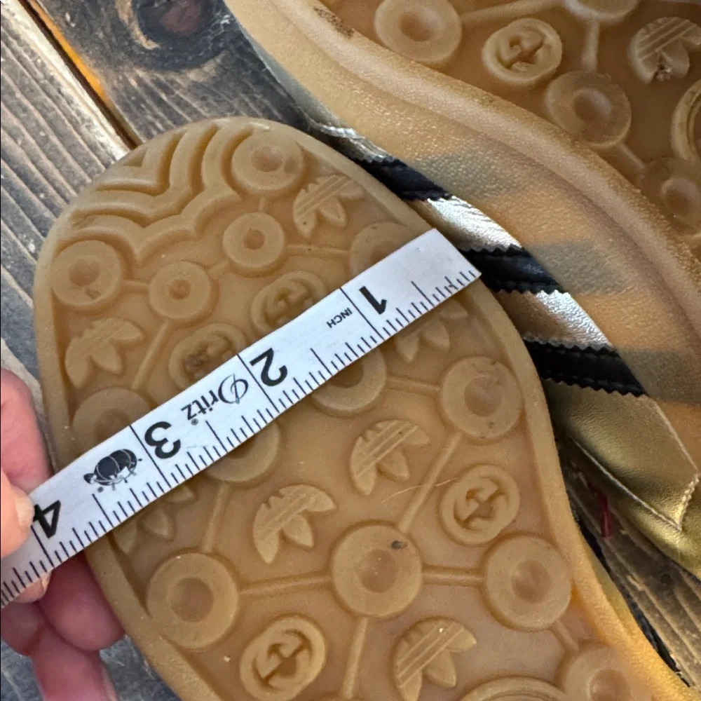Adidas x Gucci Mens Gazelle Metallic Gold Sneakers with Red Laces - Picture 13 of 14